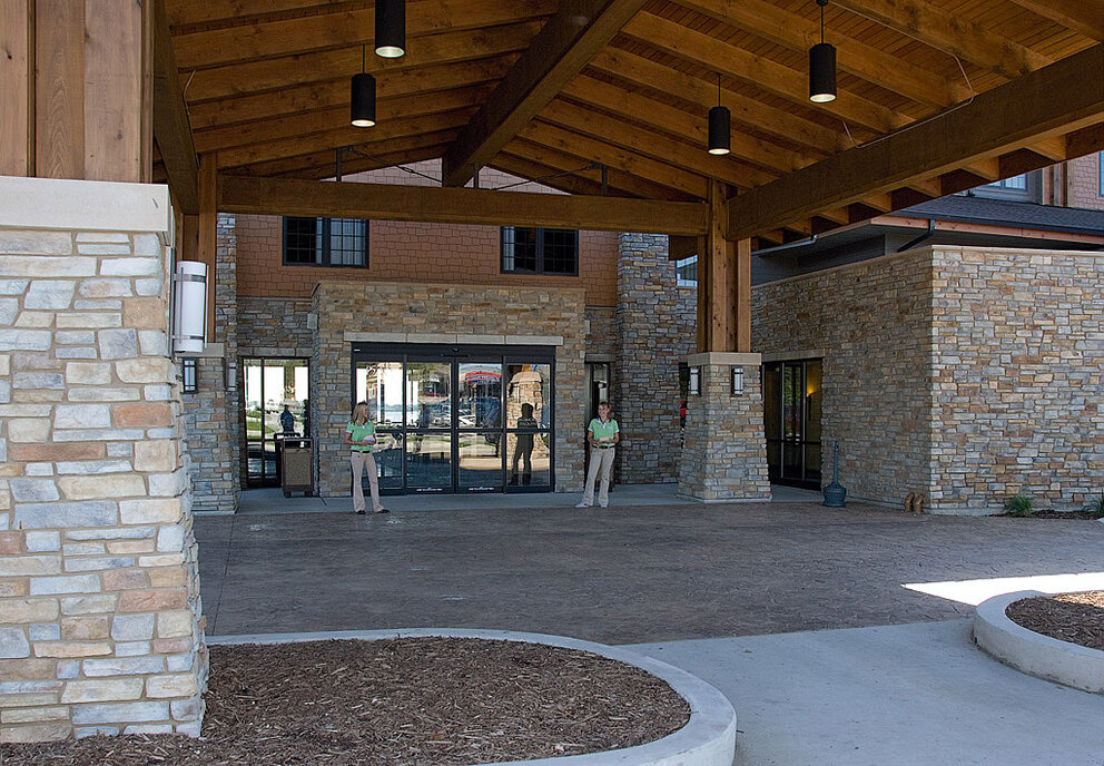 Exterior View of King's Pointe Resort