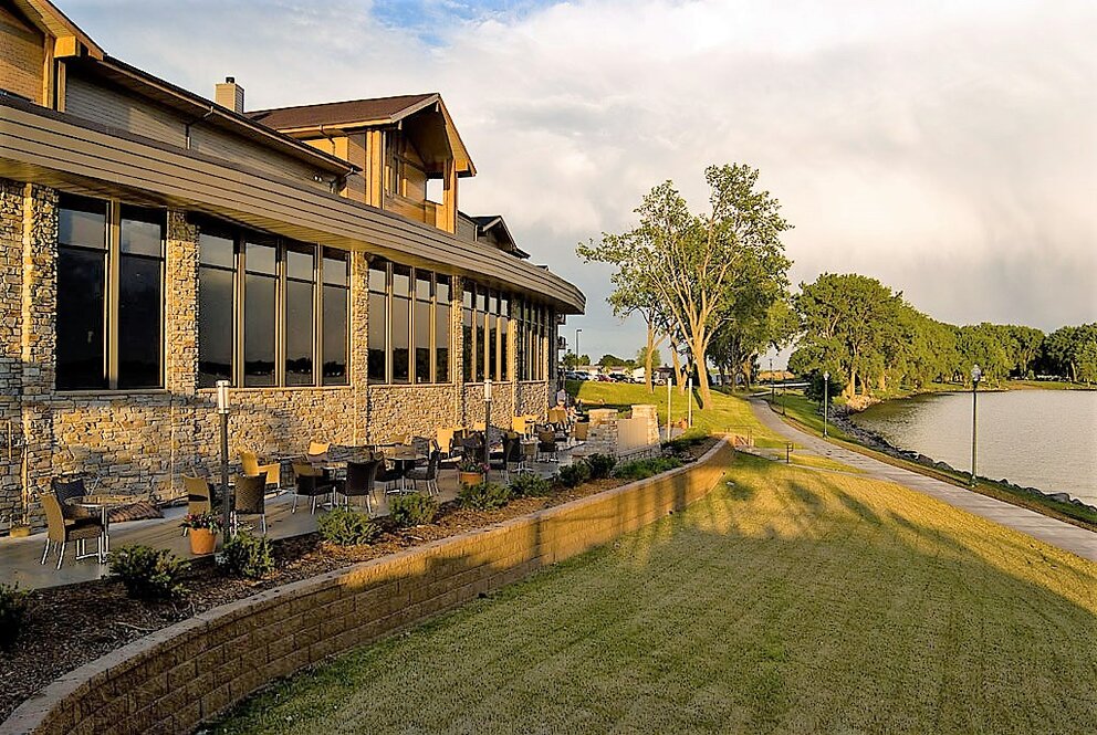 Exterior View of King's Pointe Resort