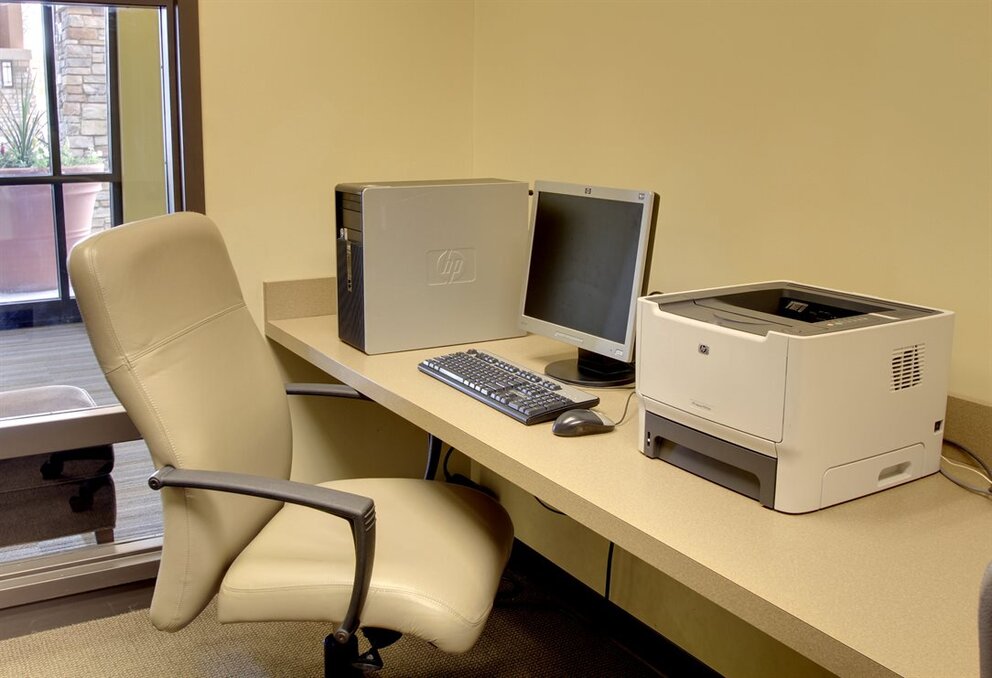 Business Amenities at King's Pointe Resort