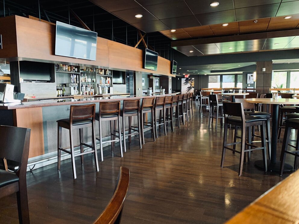 Quality Dining at King's Pointe Resort